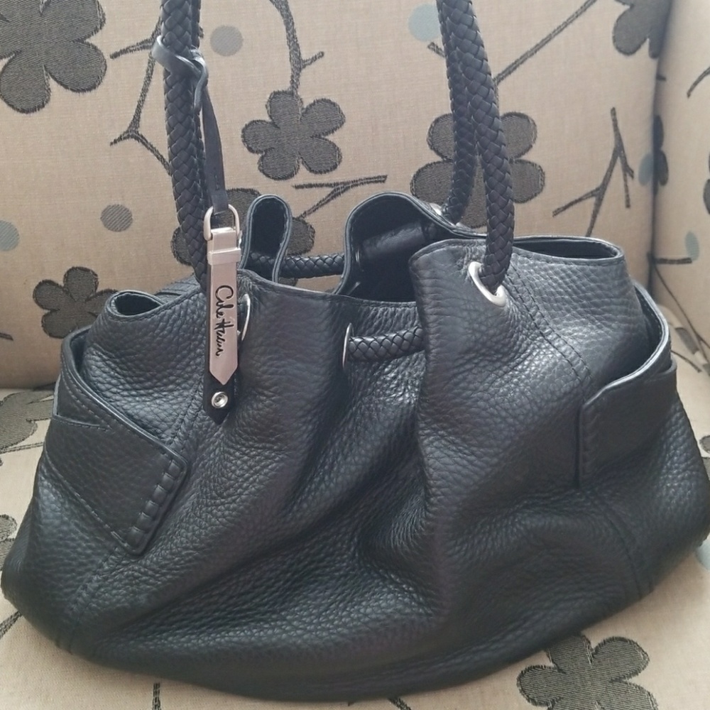 Cole haan leather gorgeous handbag